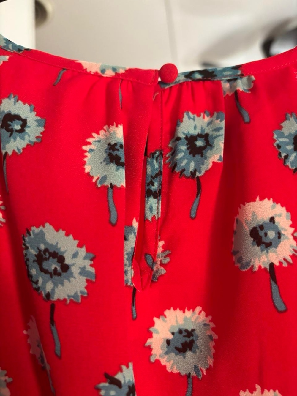 Dress - Picture 3 of 4